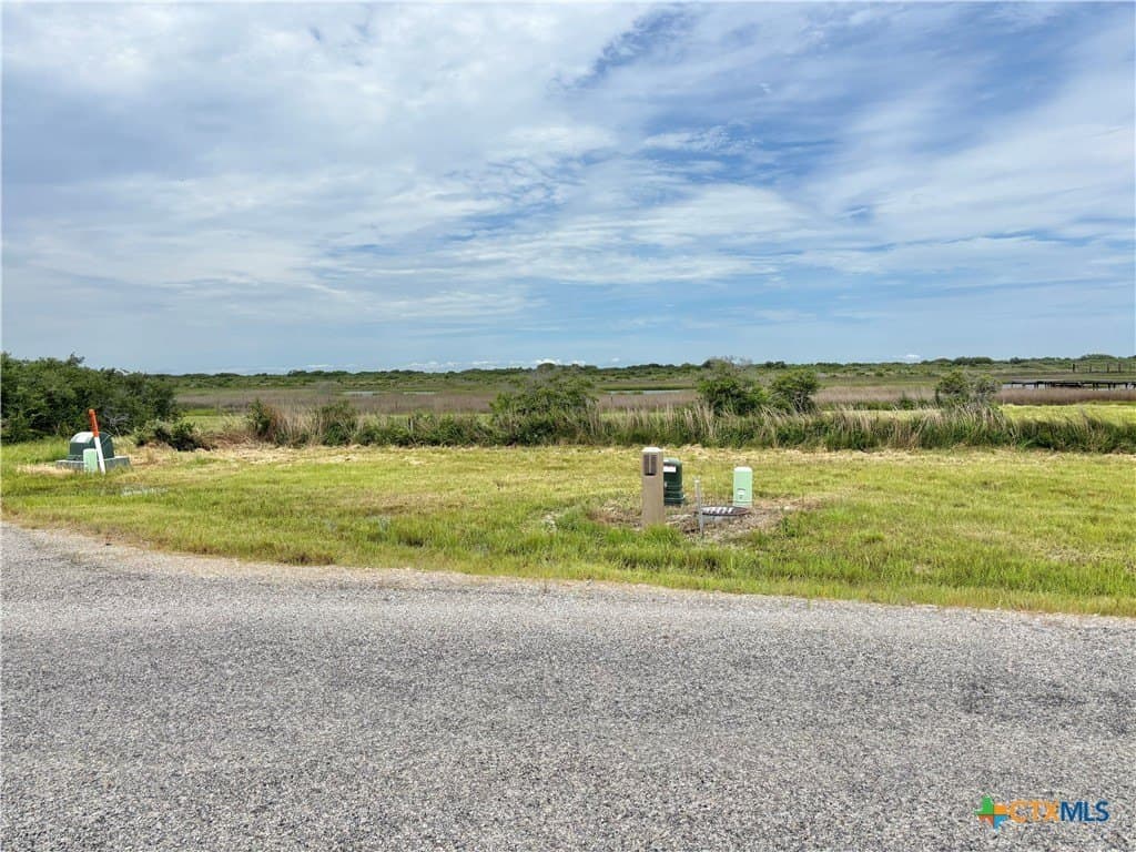 0.53 acres in Calhoun County - photo 33