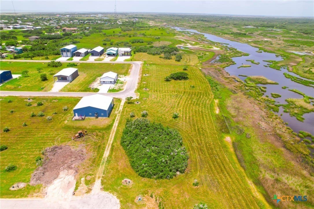 0.53 acres in Calhoun County - photo 11