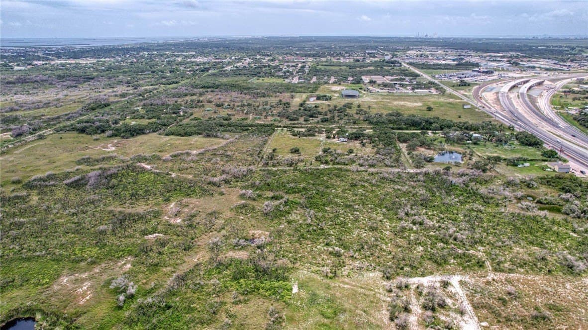 5 acres in San Patricio County - photo 7