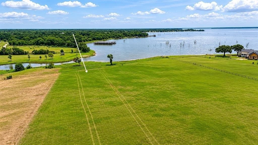 2.25 acres in Navarro County gallery image 3