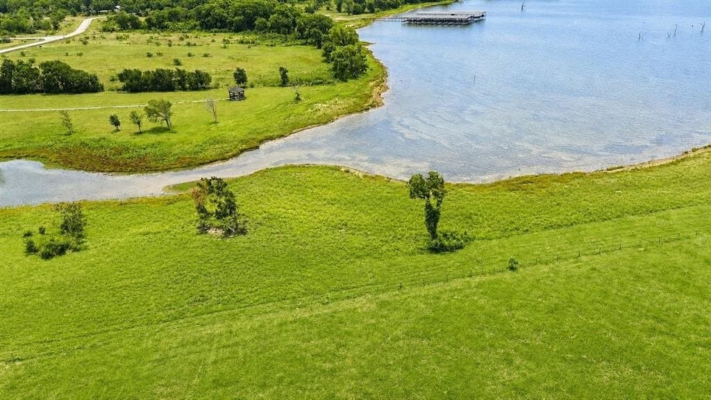 2.25 acres in Navarro County featured view