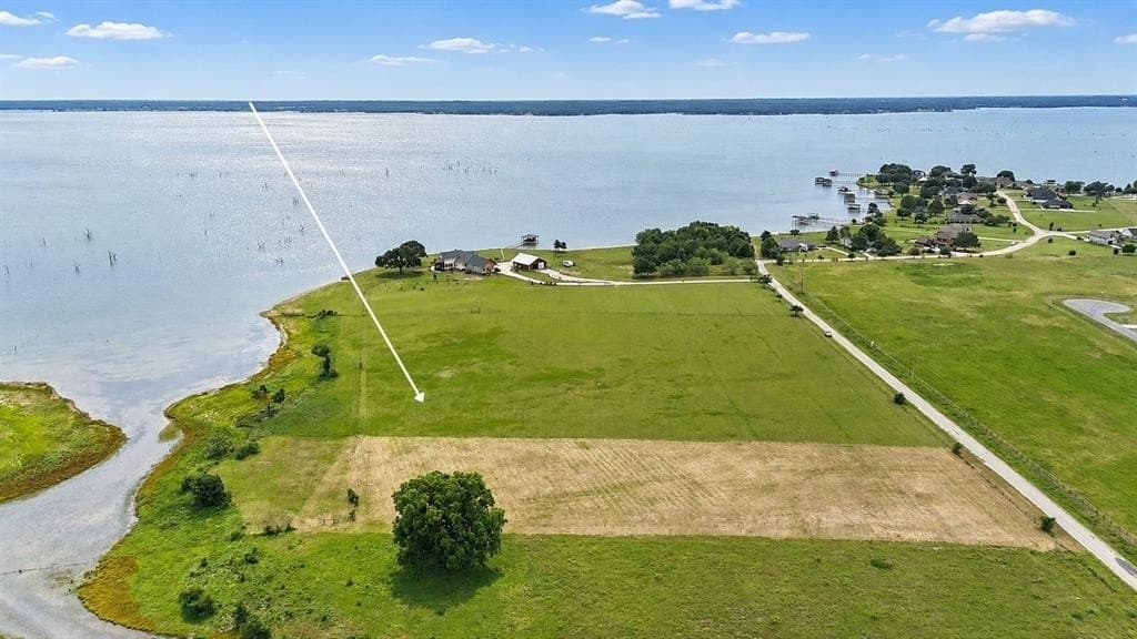 2.25 acres in Navarro County gallery image 2