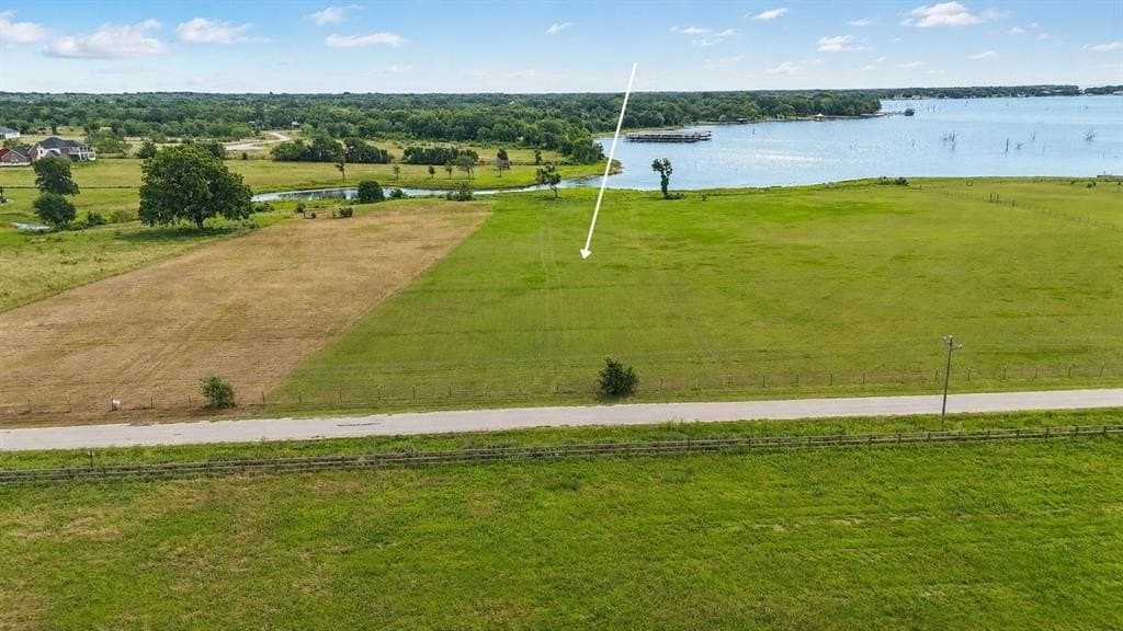 2.25 acres in Navarro County gallery image 4