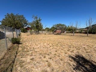 0.56 acres in Kerr County gallery image 4