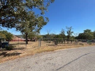 0.56 acres in Kerr County gallery image 2