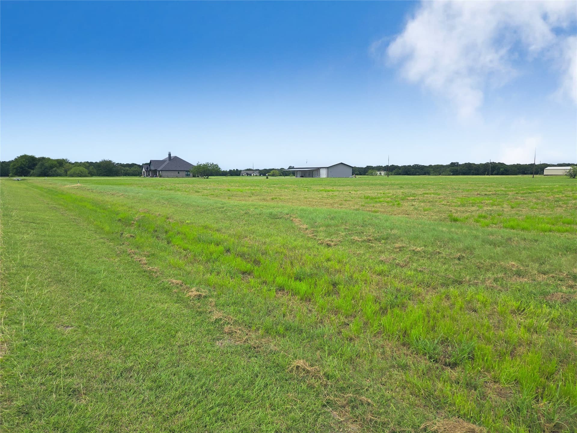 2.01 acres in Navarro County - photo 23
