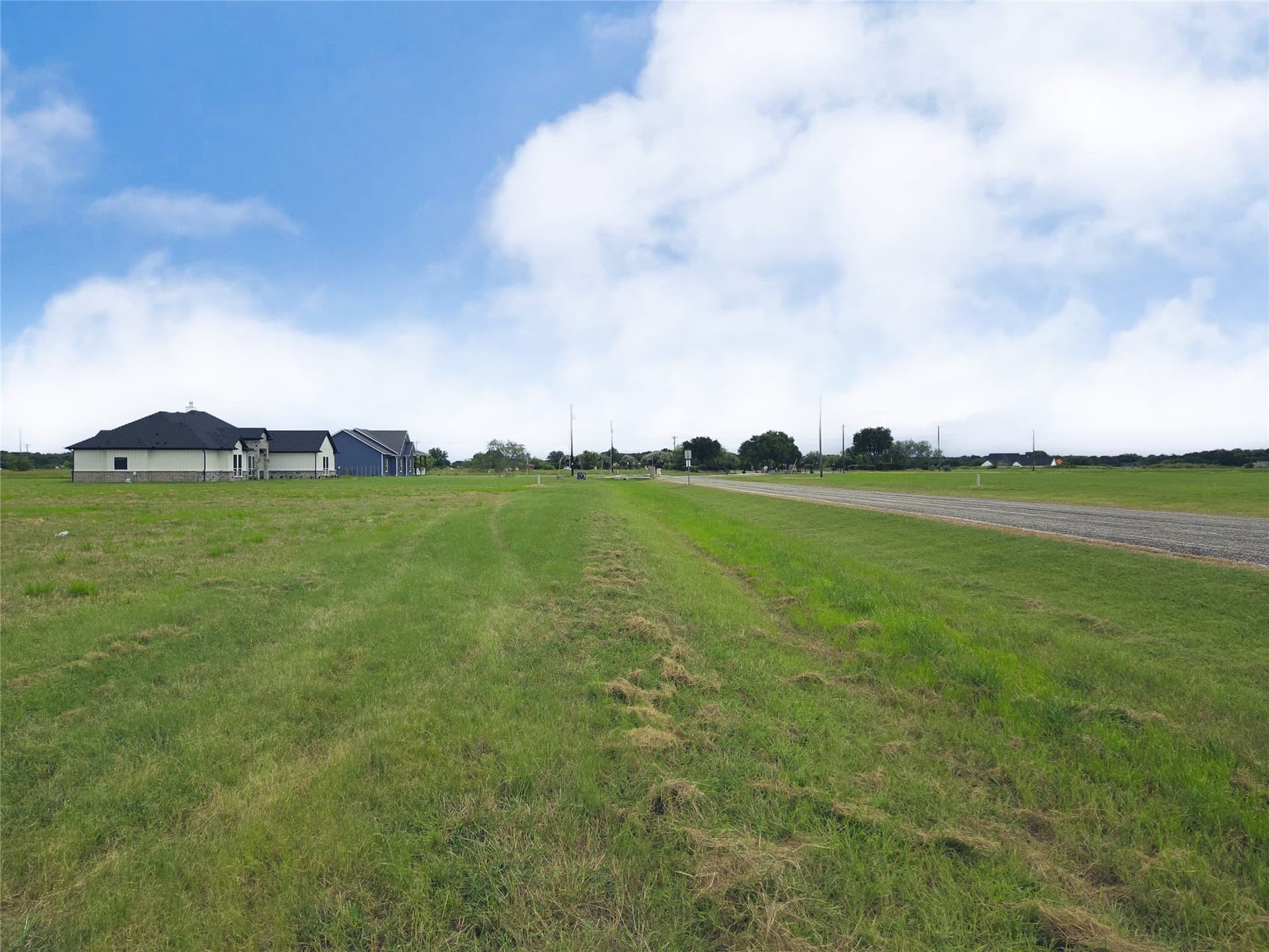 2.01 acres in Navarro County - photo 13
