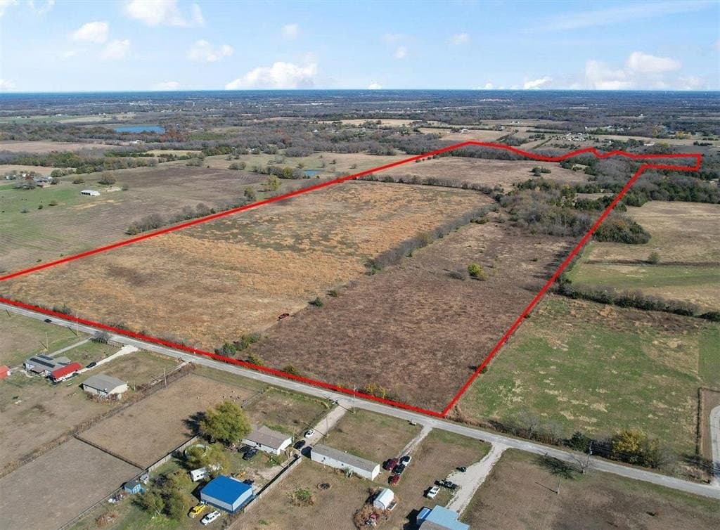 95.98 acres in Grayson County featured view