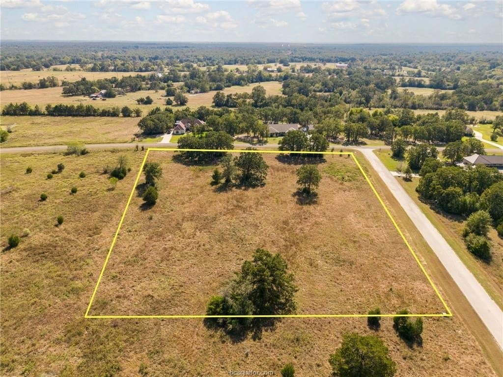 3.21 acres in Grimes County - photo 2