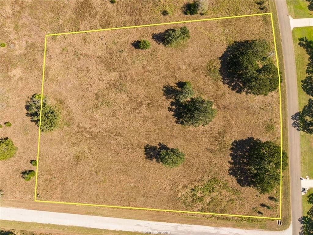 3.21 acres in Grimes County - photo 3