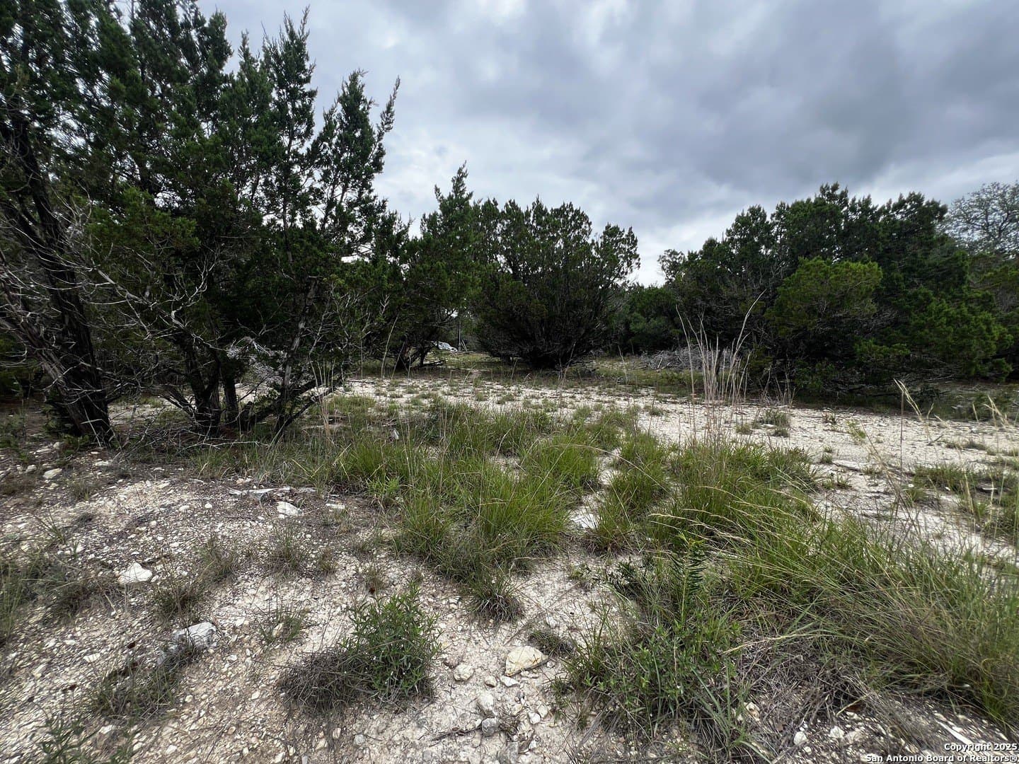 0.43 acres in Bandera County gallery image 4
