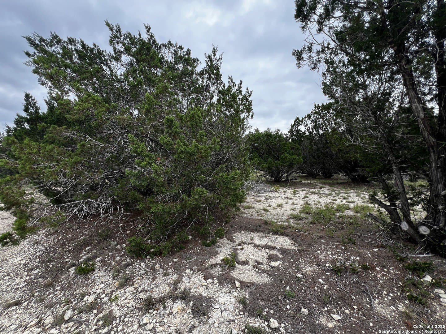 0.43 acres in Bandera County gallery image 2