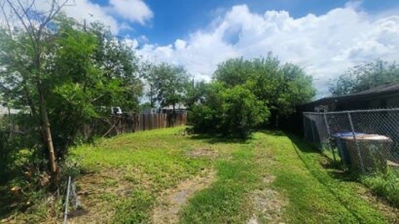 0.09 acres in Nueces County - photo 6