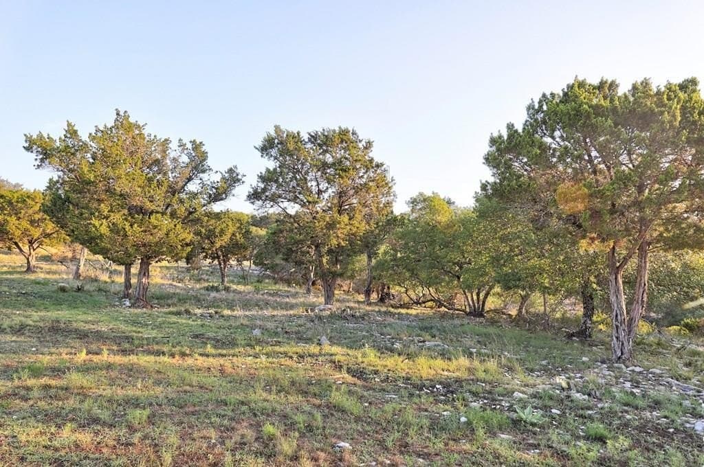 1.83 acres in Kerr County