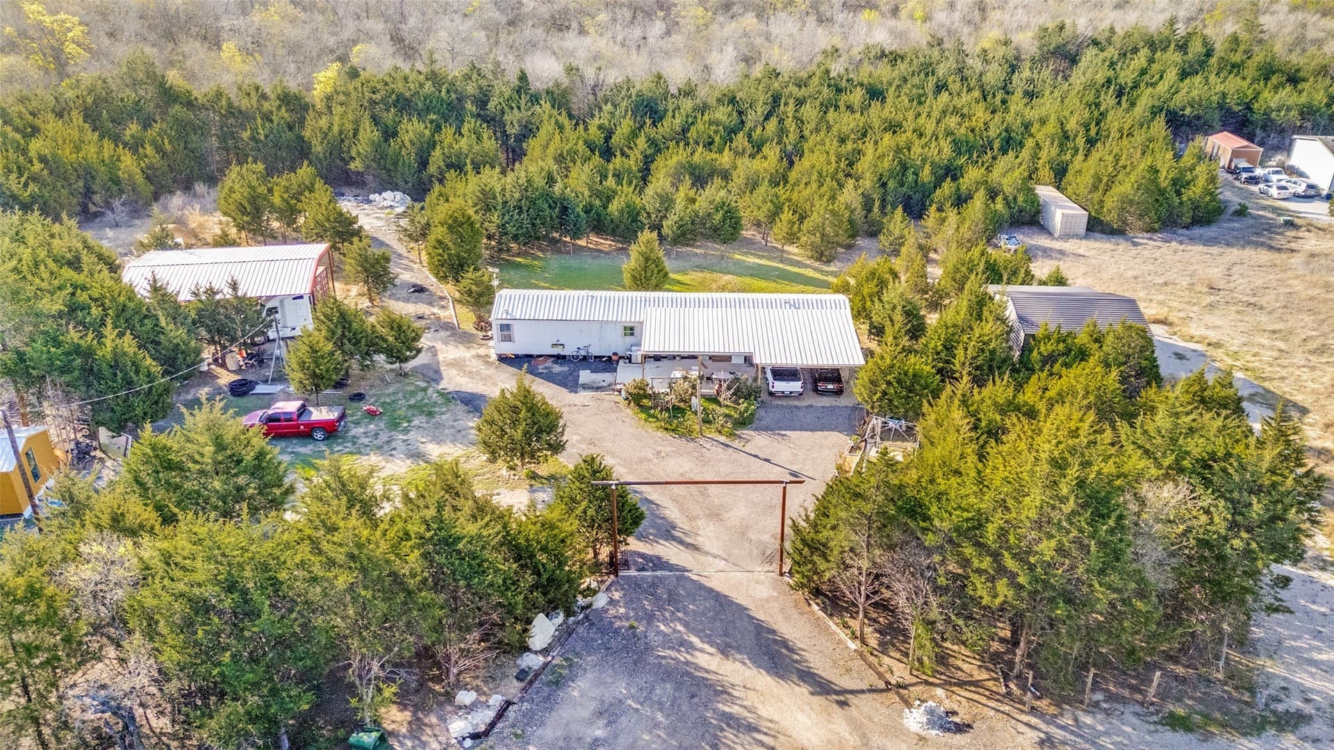 10 acres in Ellis County