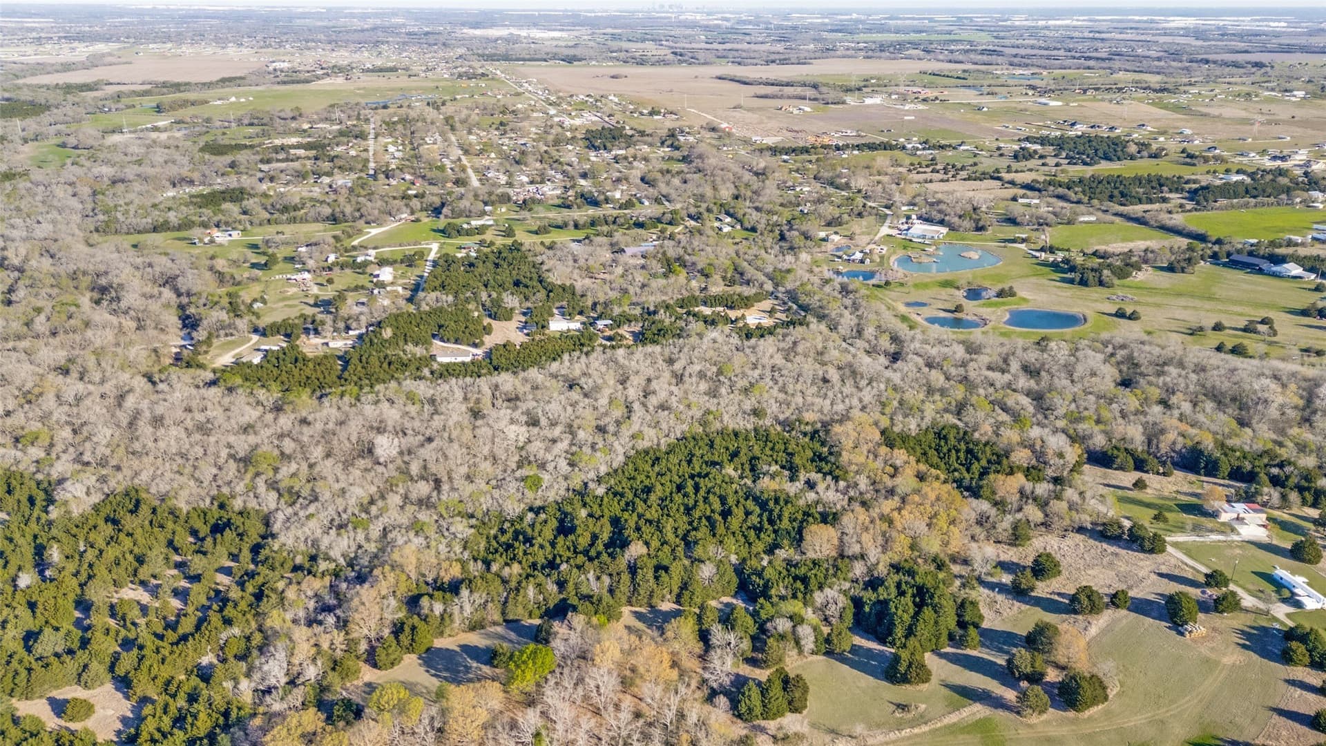 10 acres in Ellis County - photo 4