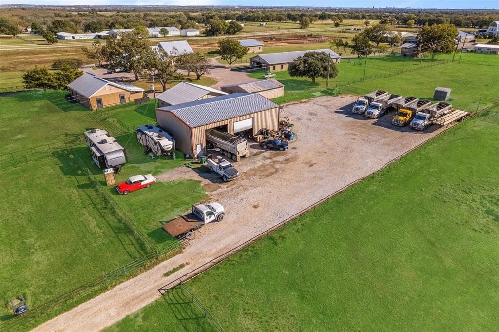 17.86 acres in Denton County gallery image 3