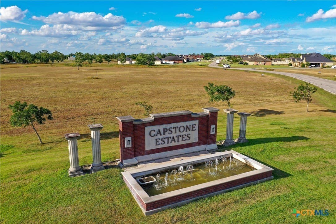 1.33 acres in Victoria County - photo 8