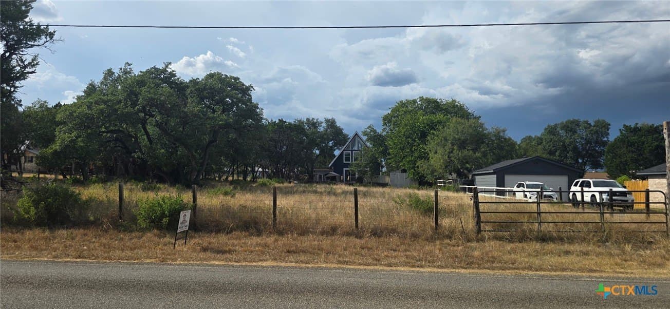 0.21 acres in Comal County gallery image 4