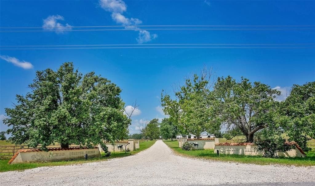 80 acres in Cooke County