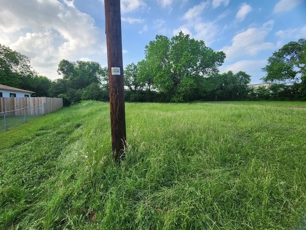 0.14 acres in Dallas County gallery image 4