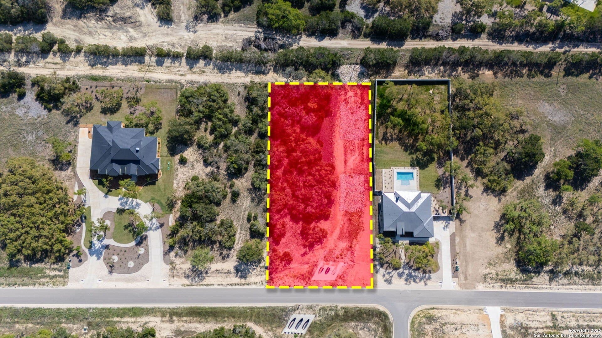 1.01 acres in Comal County gallery image 2