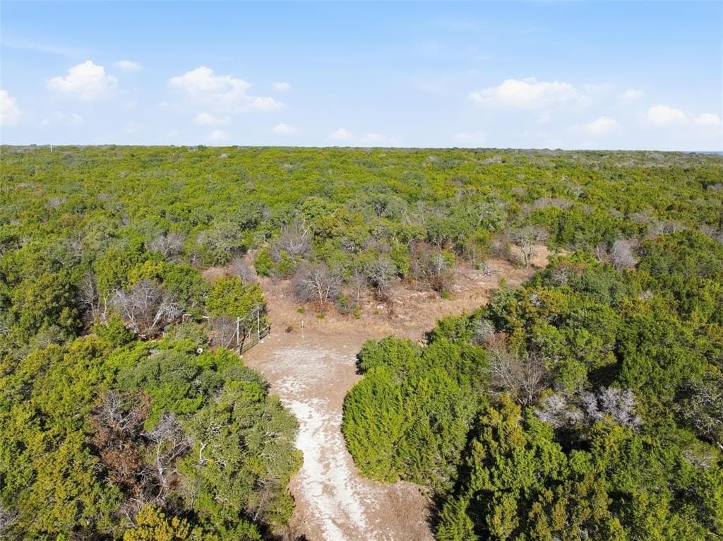 10 acres in Bosque County gallery image 3