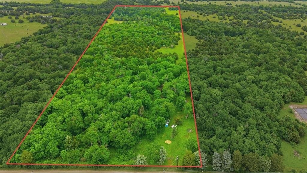 23.02 acres in Hunt County