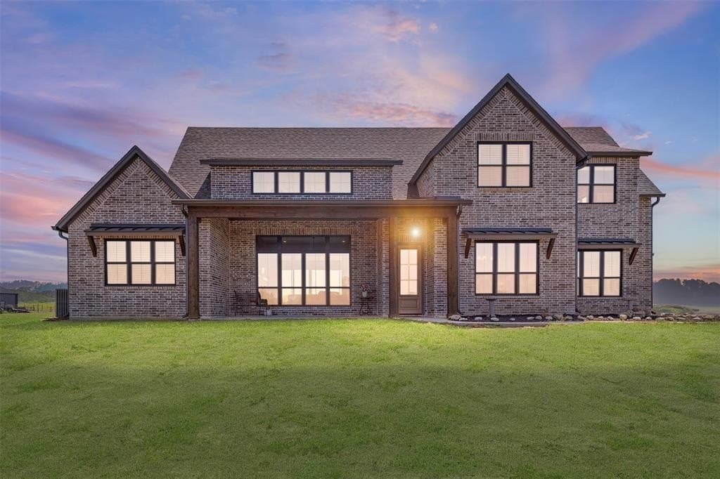 10.01 acres in Ellis County