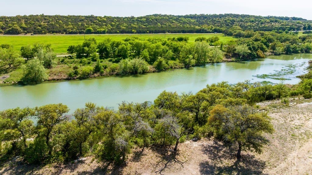 10.04 acres in Blanco County gallery image 3
