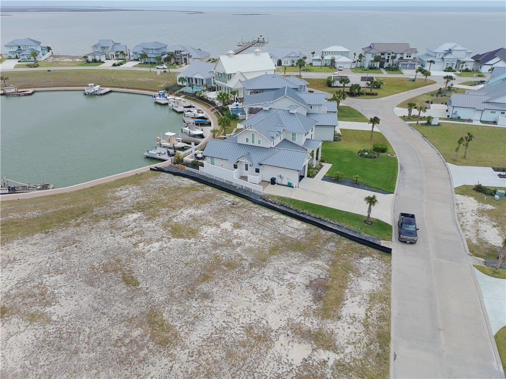 0.25 acres in Aransas County gallery image 3