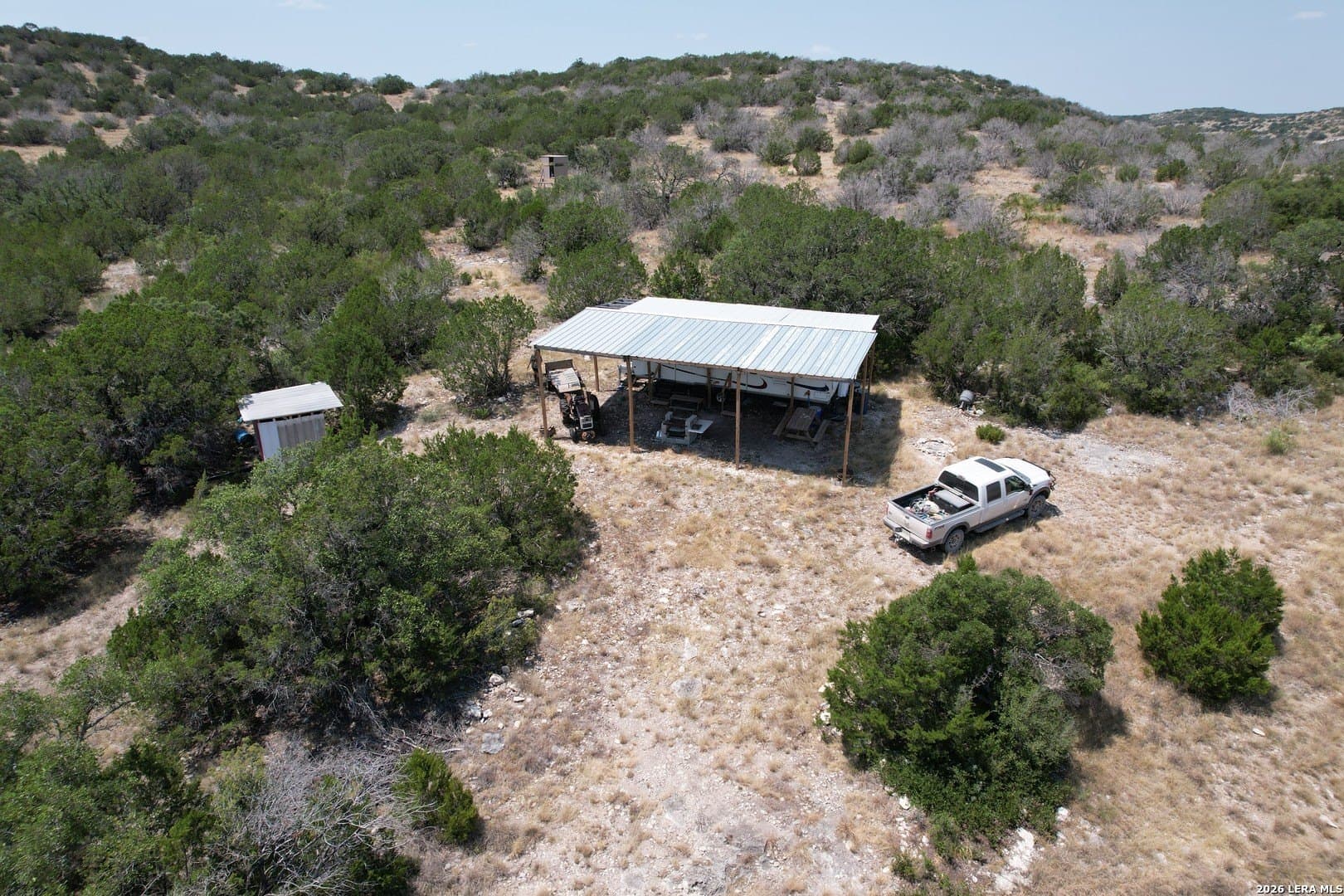 22.88 acres in Edwards County - photo 10