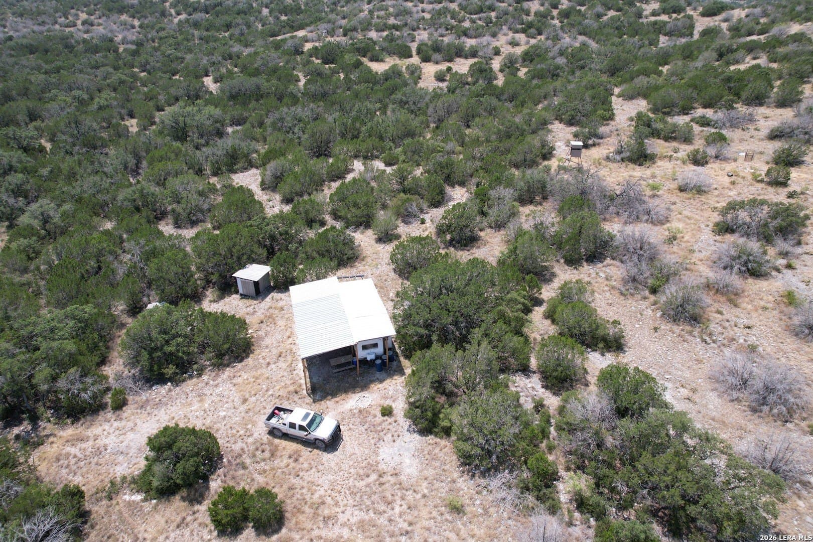 22.88 acres in Edwards County - photo 8