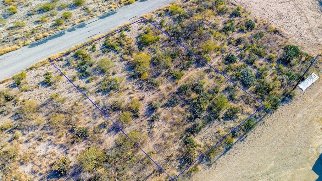 0.24 acres in Maverick County - photo 10