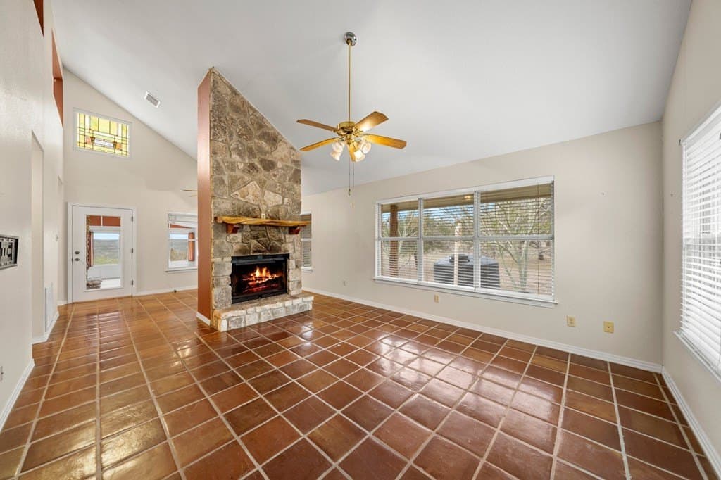 13.34 acres in Kerr County gallery image 2