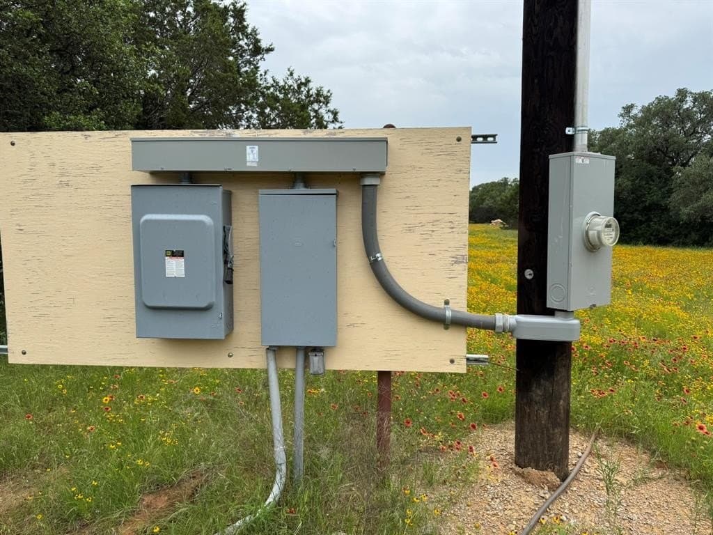 30 acres in Stephens County