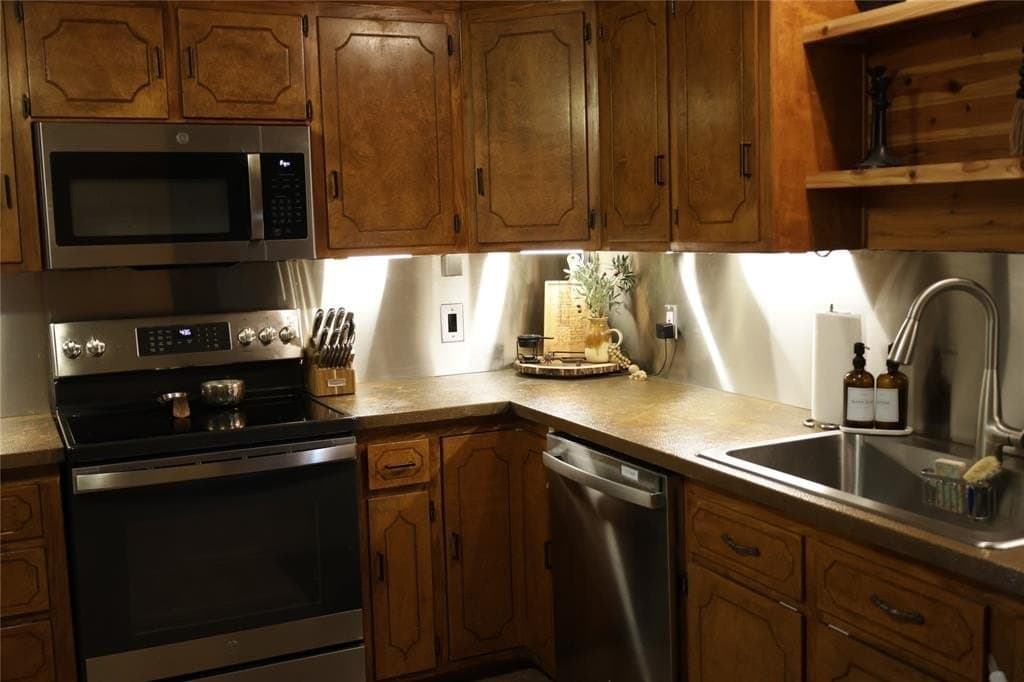 10.86 acres in Comanche County gallery image 4