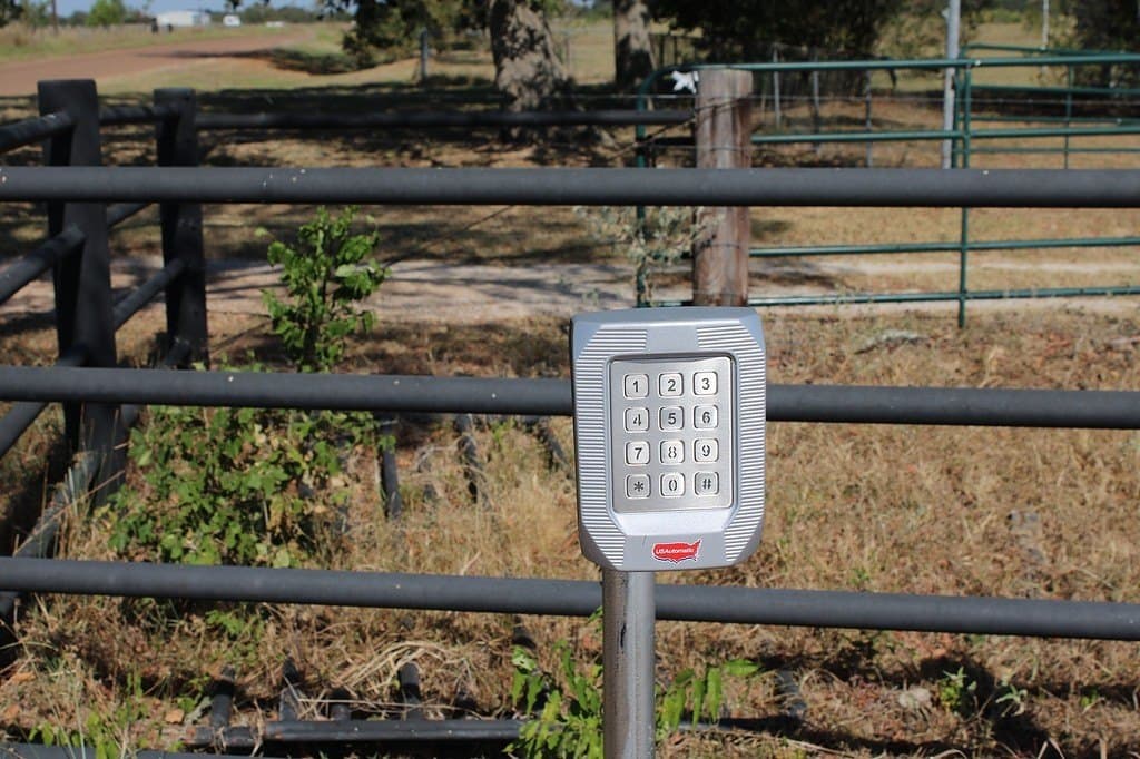 10 acres in Colorado County - photo 7