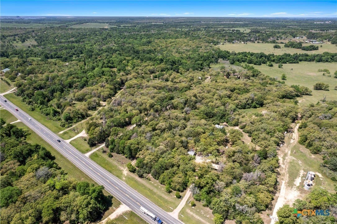 4.58 acres in Milam County - photo 6