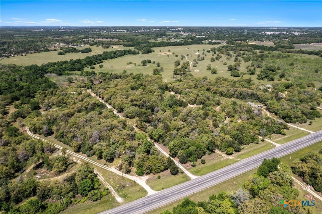 4.58 acres in Milam County - photo 9