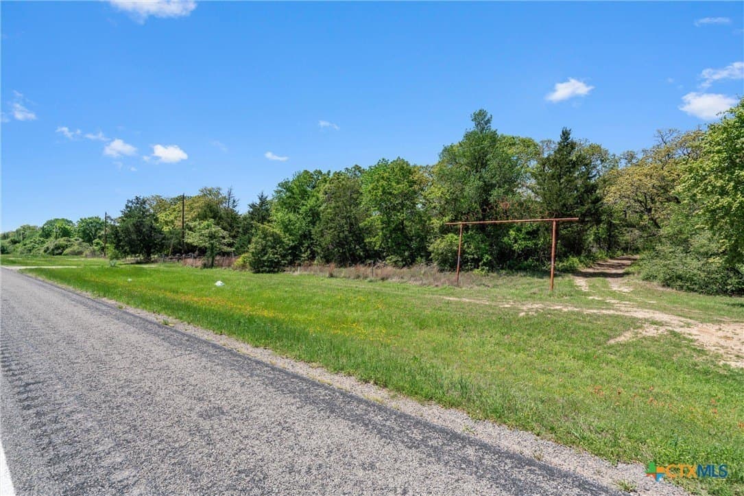 4.58 acres in Milam County gallery image 3