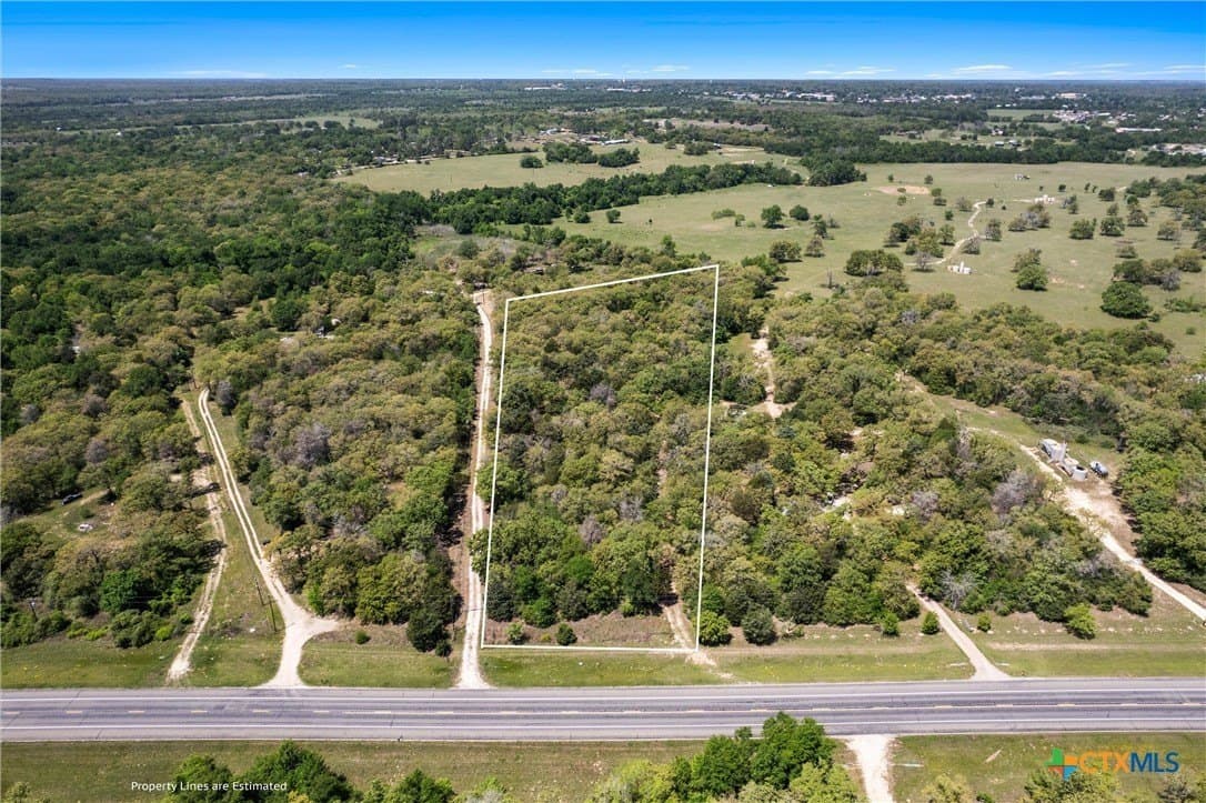 4.58 acres in Milam County featured view