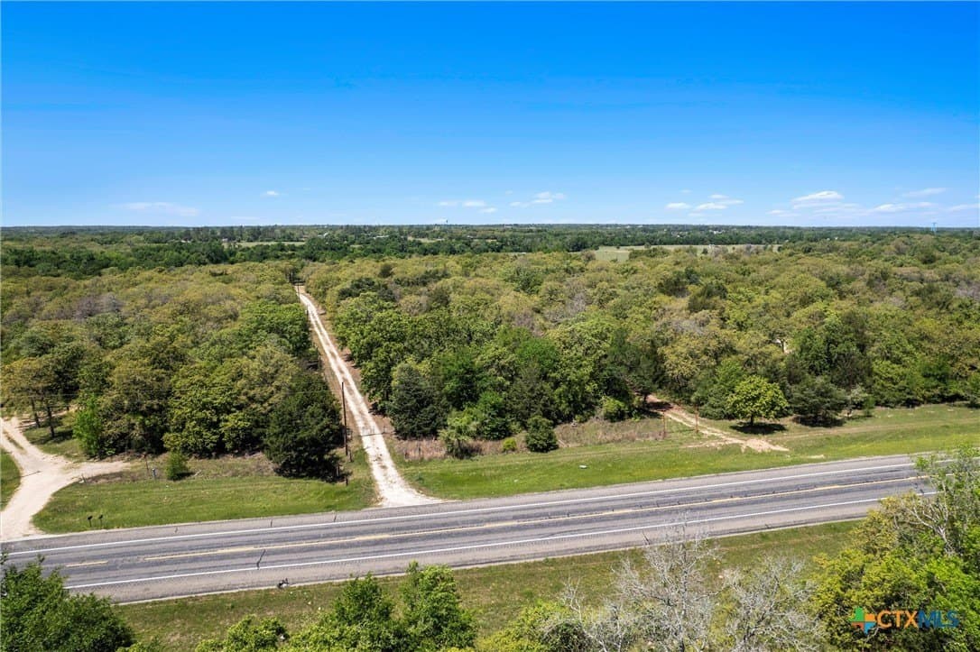 4.58 acres in Milam County gallery image 2