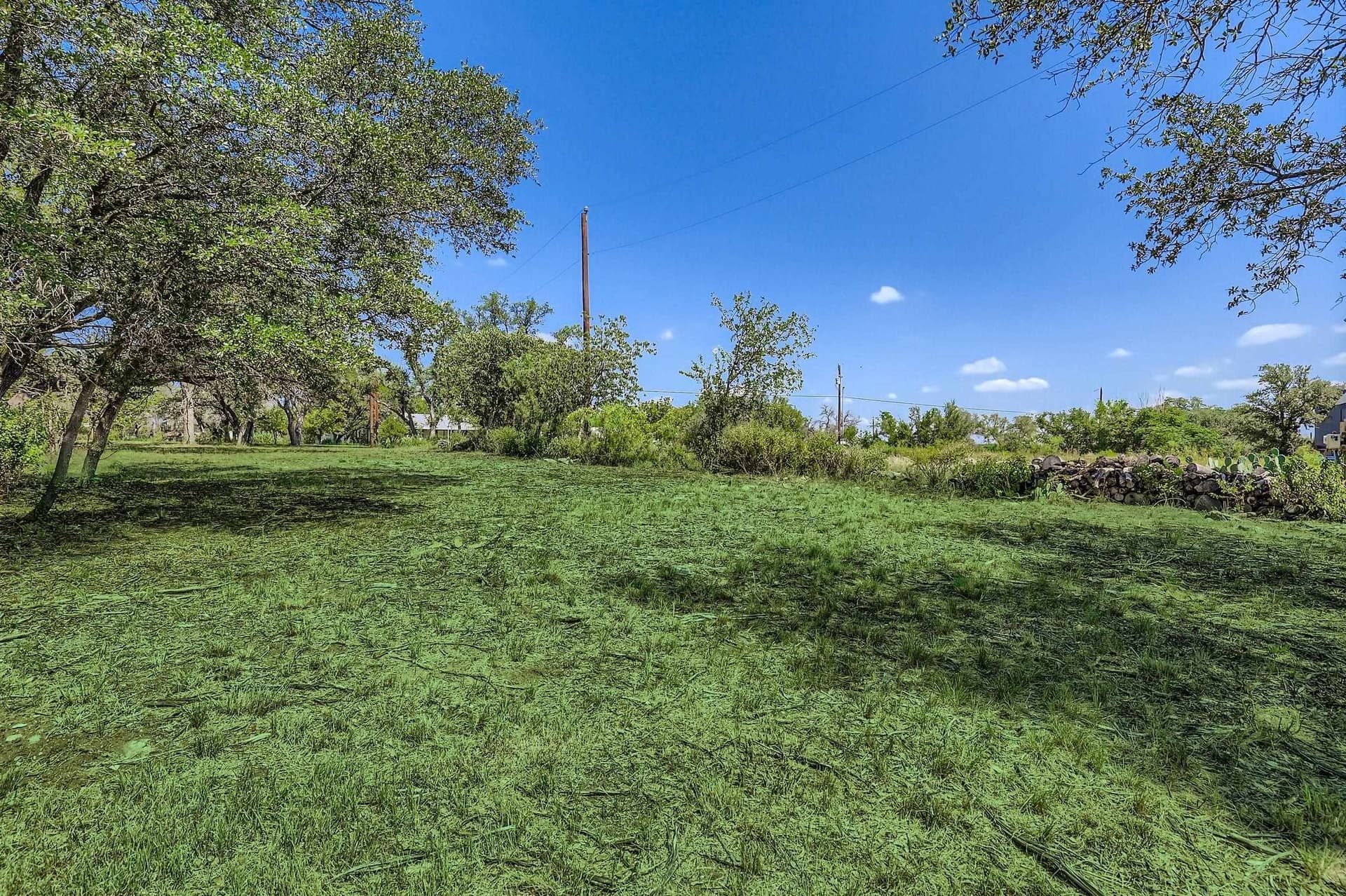 0.84 acres in Travis County - photo 6