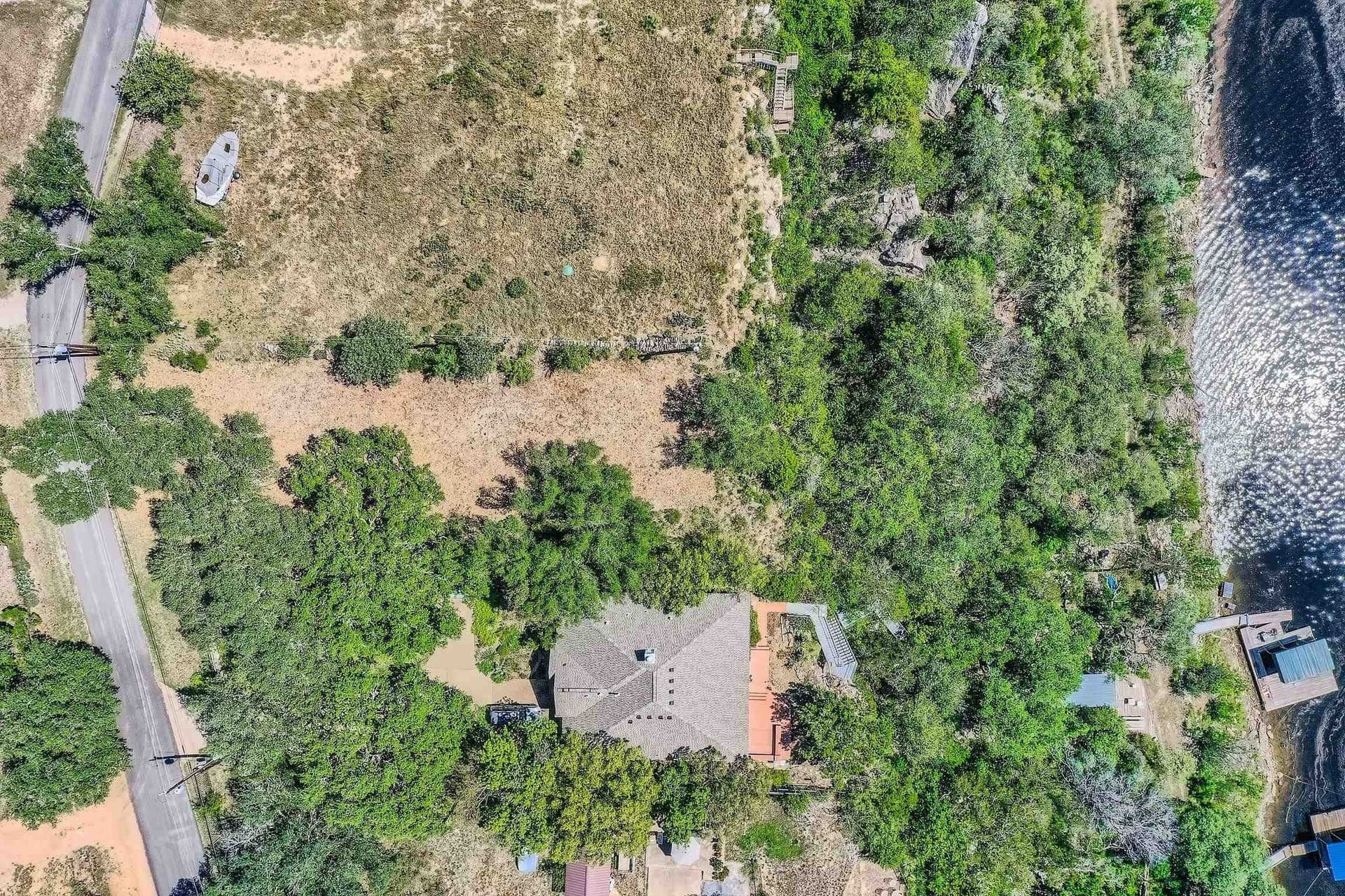 0.84 acres in Travis County - photo 15