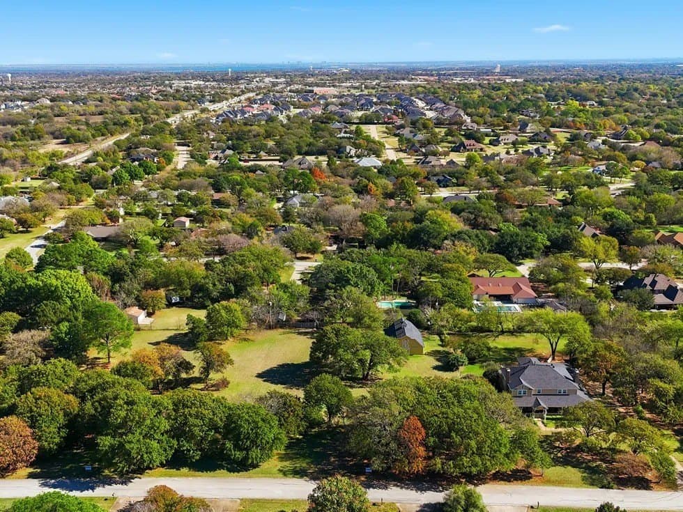 1.05 acres in Denton County gallery image 2