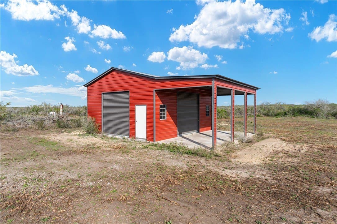 5.64 acres in Jim Wells County gallery image 3