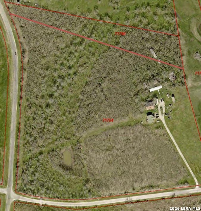 2.71 acres in Guadalupe County gallery image 4