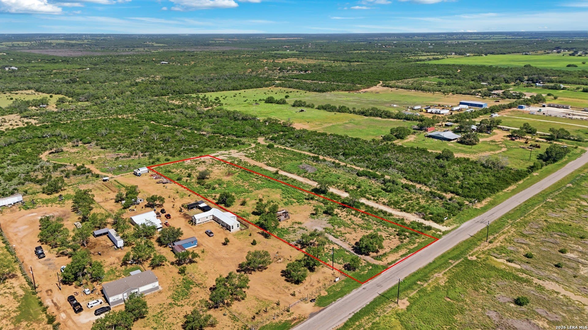 2 acres in Frio County