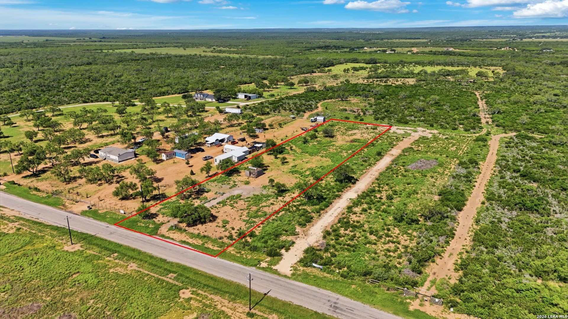 2 acres in Frio County gallery image 2